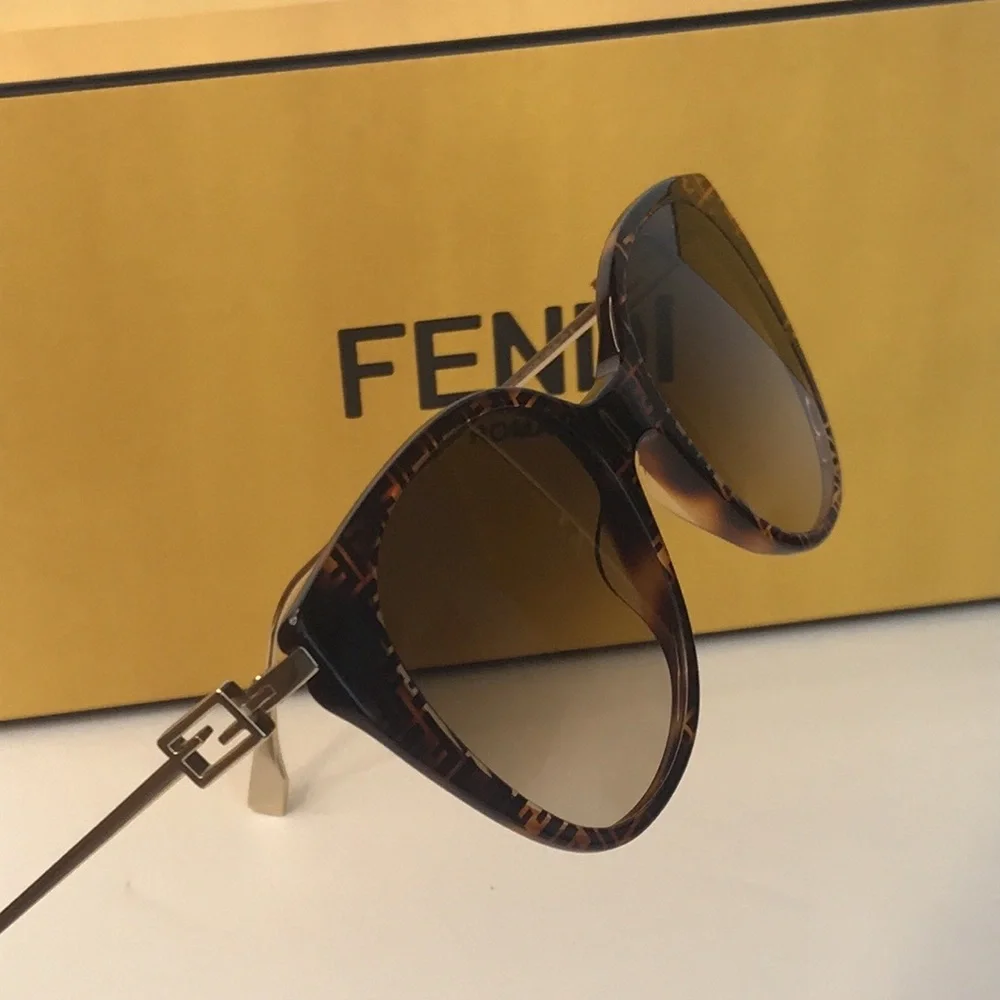 NEW FENDI FE40047I 55F WOMEN’S SUNGLASSES FENDI FE 40047I BROWN EYEWEAR FENDI - Picture 11 of 16
